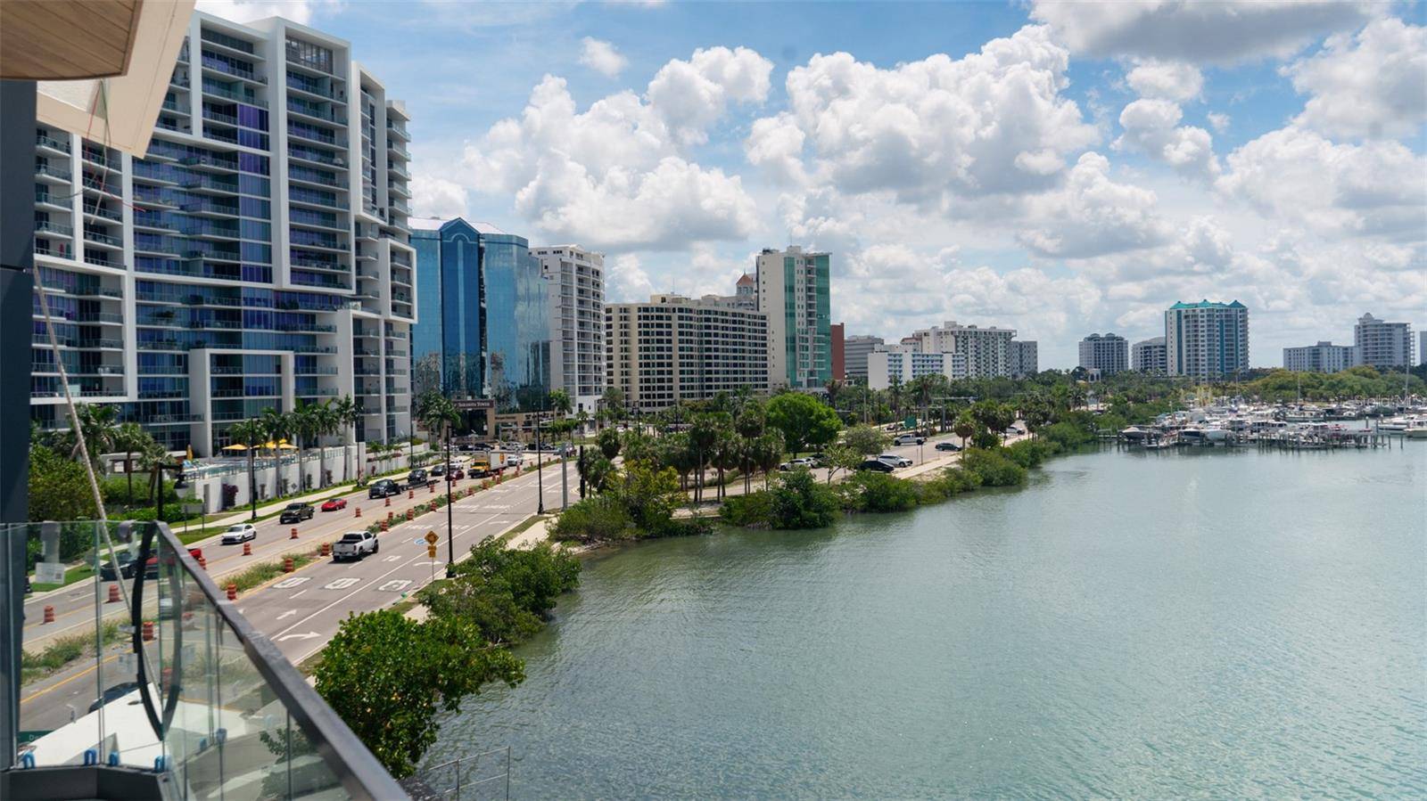 688 GOLDEN GATE POINT #302, Sarasota, FL 34236