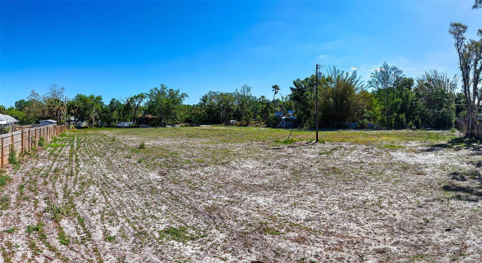 2424 ASHTON RD, Sarasota, FL 34231