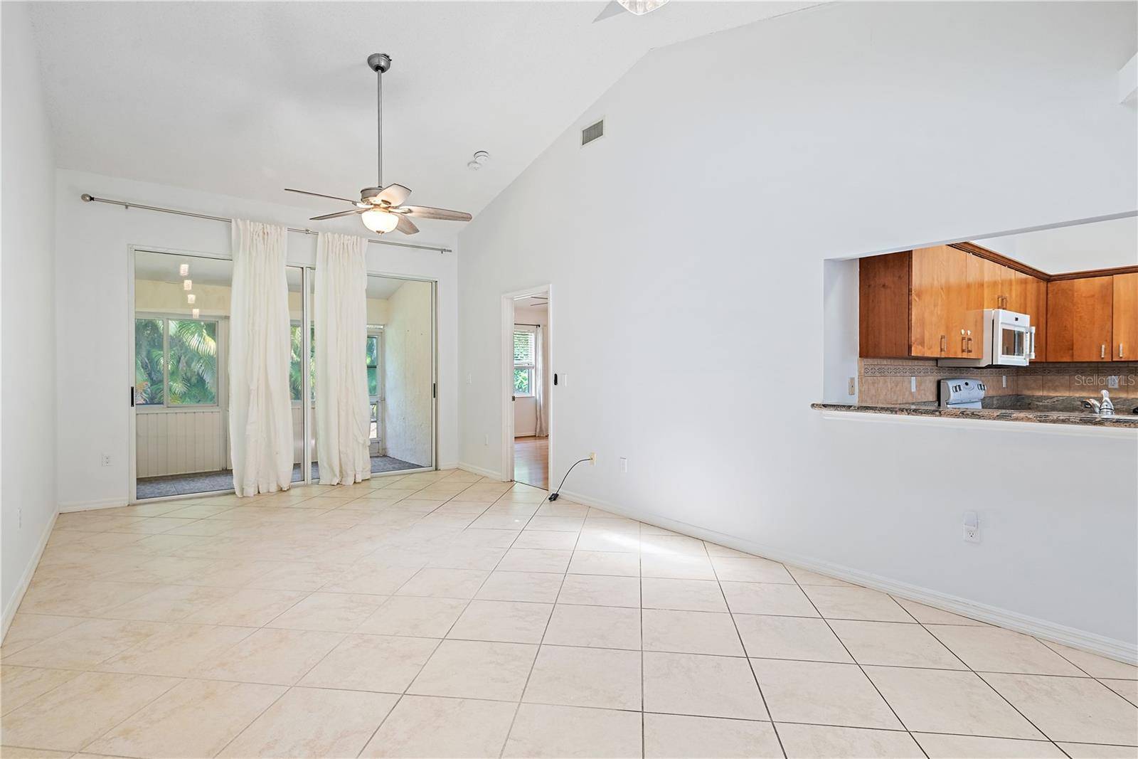 5647 MONTE ROSSO RD, Sarasota, FL 34243