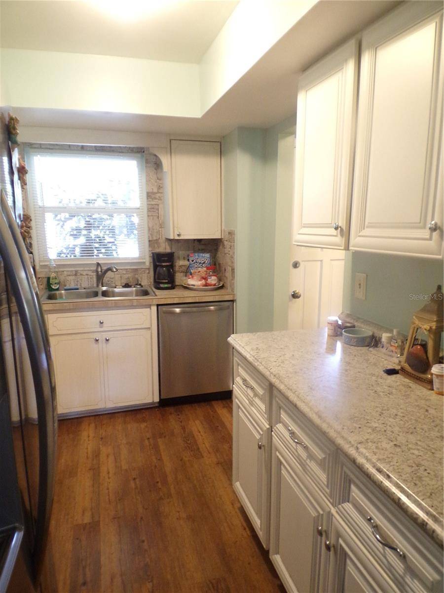 670 PARK CIR, Bradenton, FL 34207