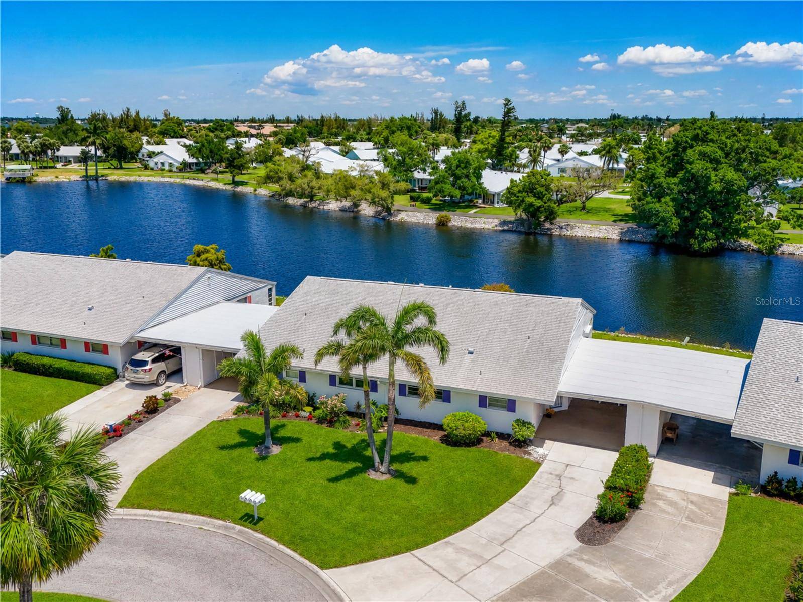 4603 LEXINGTON CIR, Bradenton, FL 34210