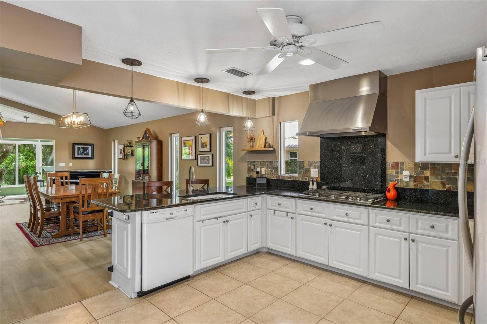 3757 COUNTRYSIDE RD, Sarasota, FL 34233