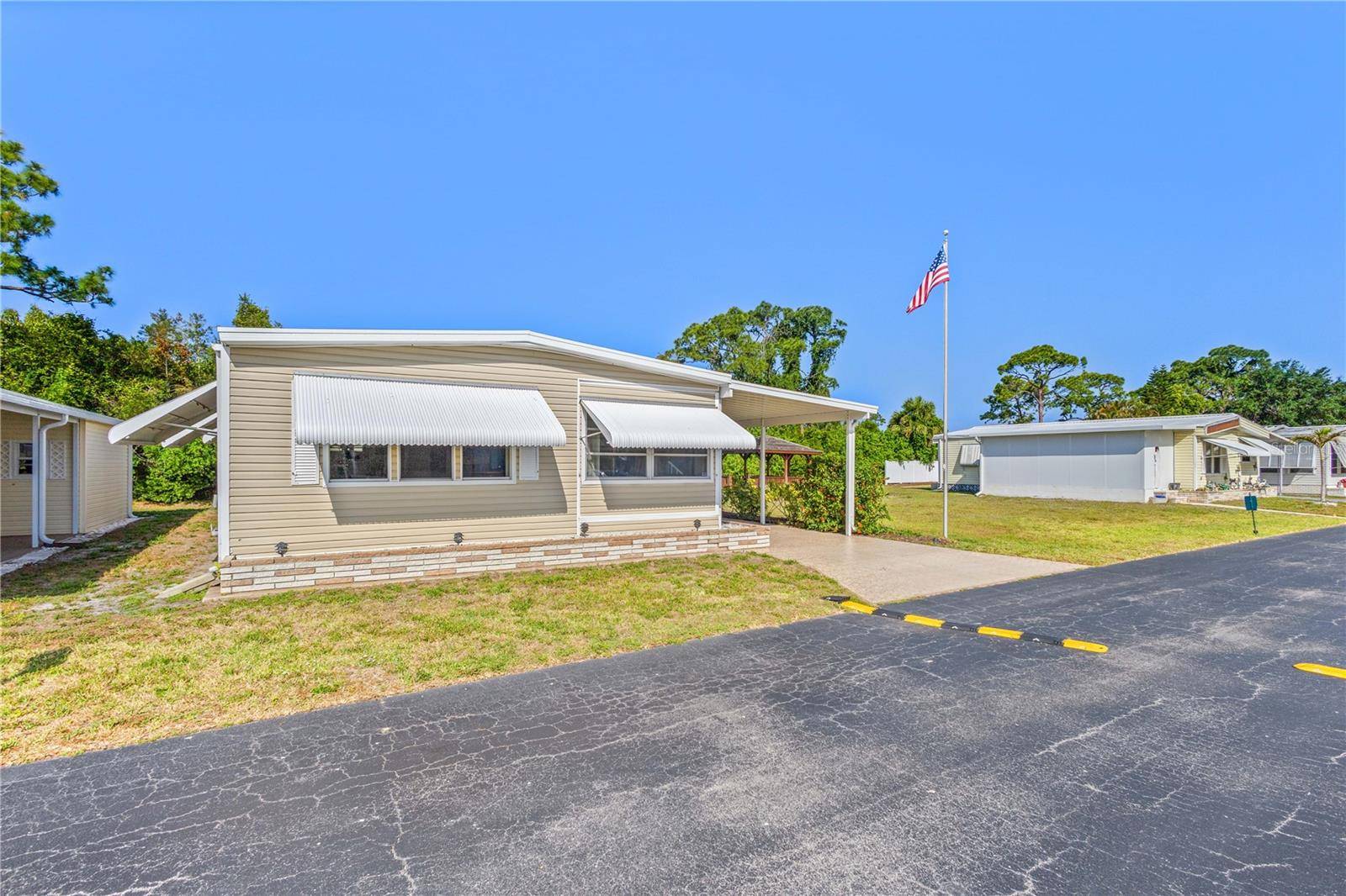 320 TROPIC DR, Osprey, FL 34229