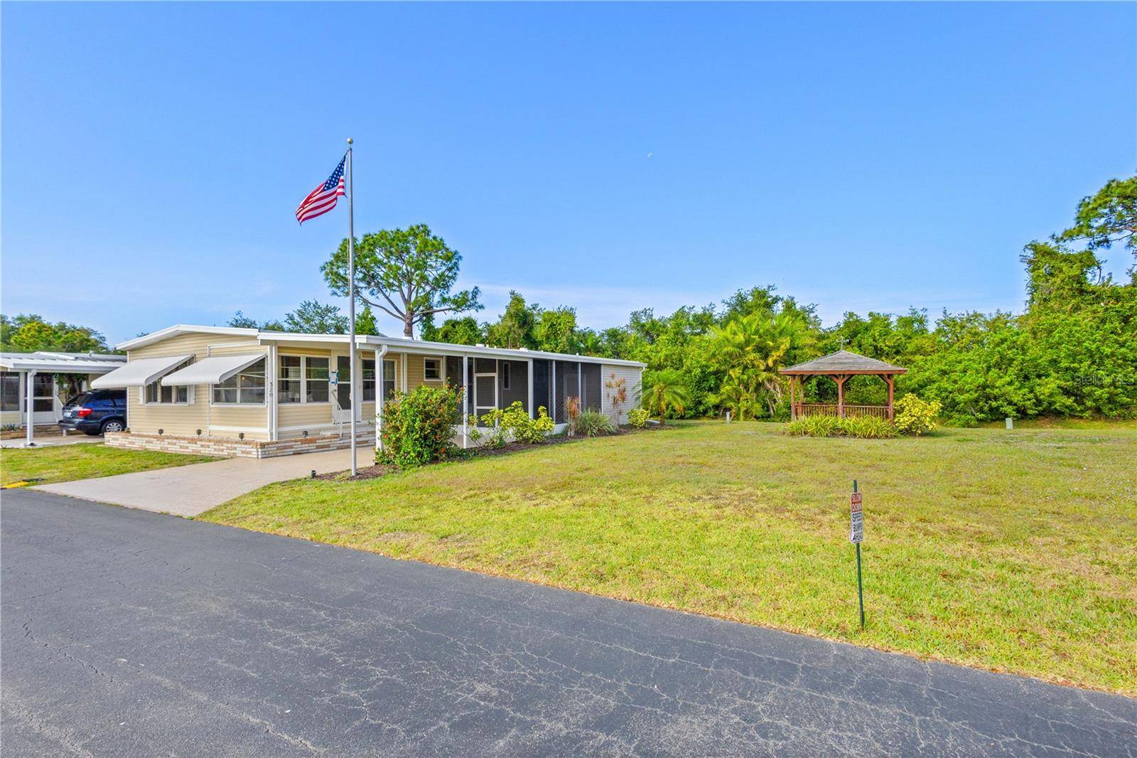 320 TROPIC DR, Osprey, FL 34229