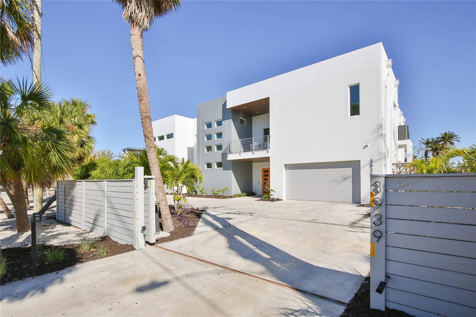 3939 HIGEL AVE, Sarasota, FL 34242