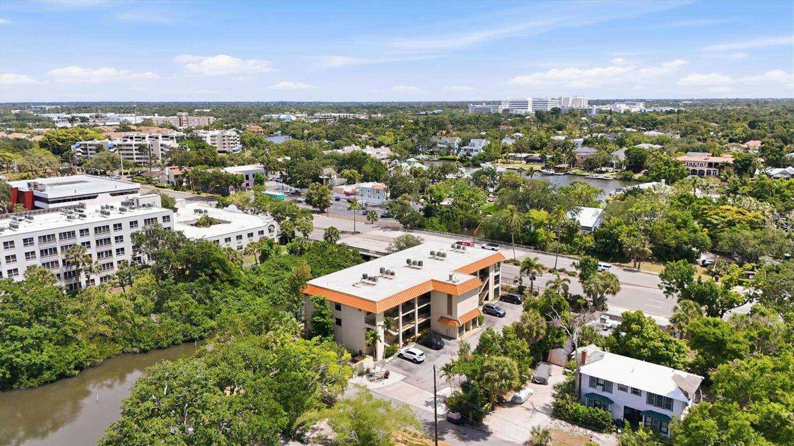 1650 PINE TREE LN #103, Sarasota, FL 34236
