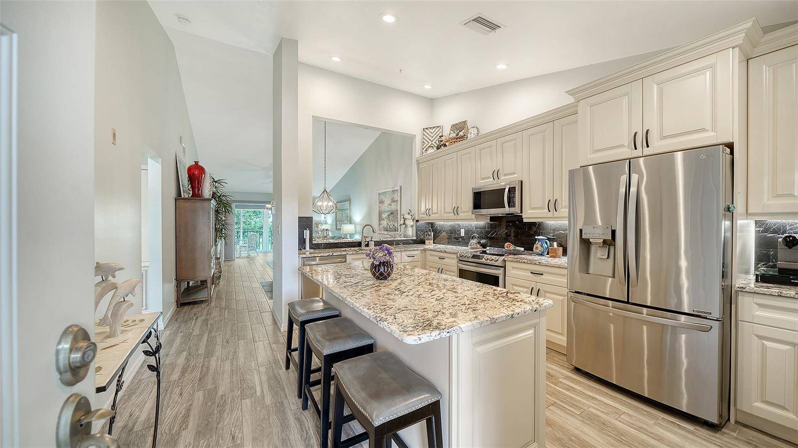 8750 OLDE HICKORY AVE #9305, Sarasota, FL 34238