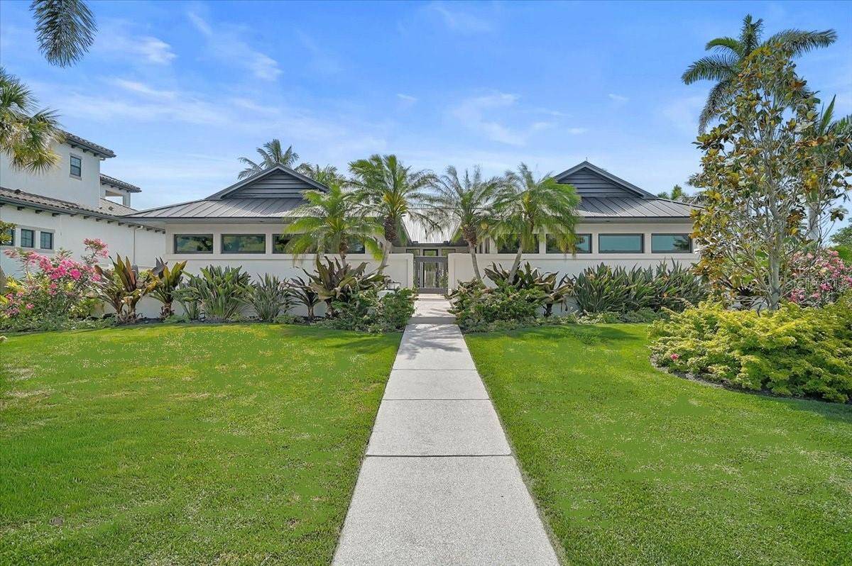 627 OWL WAY, Sarasota, FL 34236