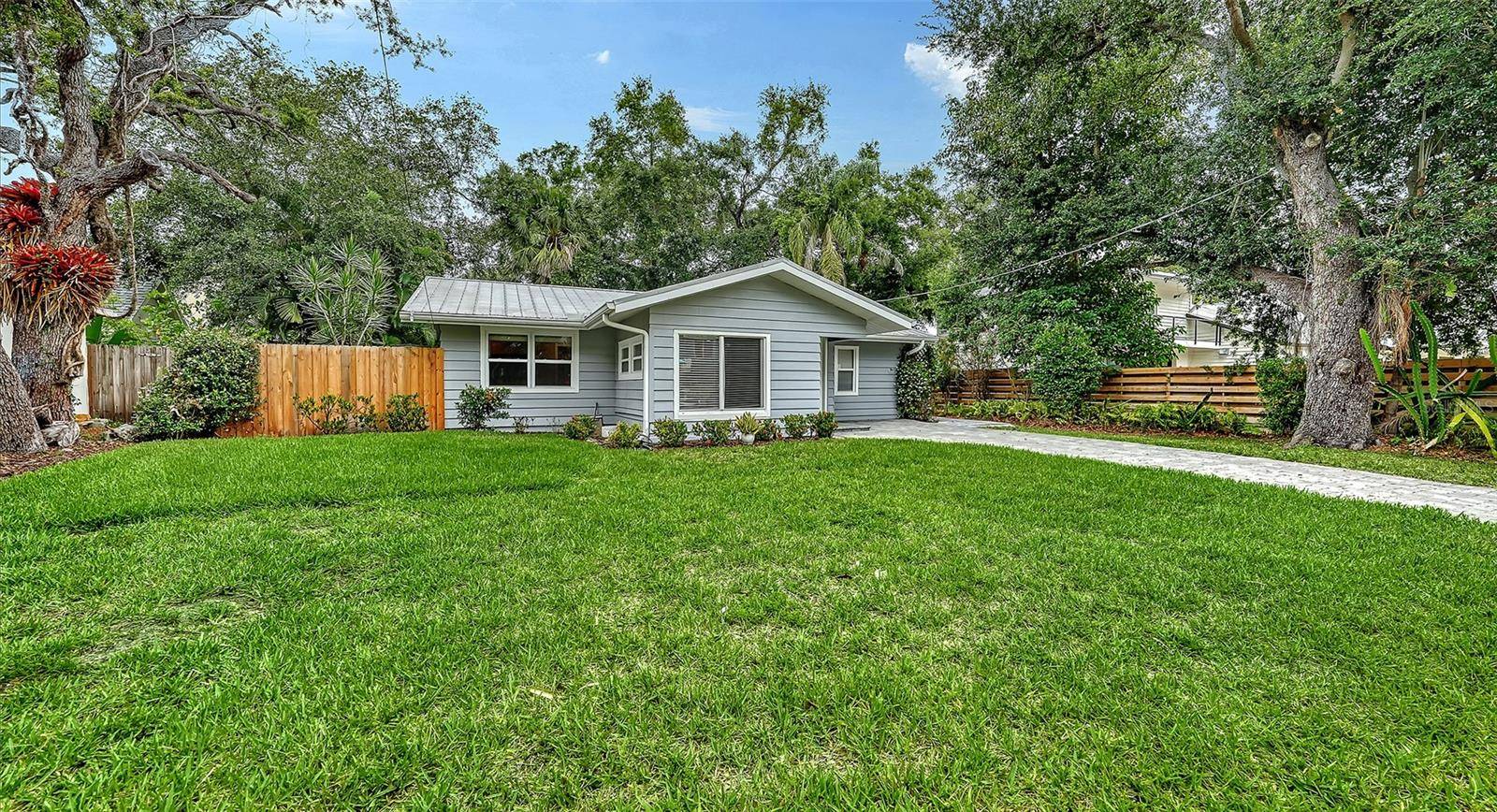 1773 HARMONY LN, Sarasota, FL 34239