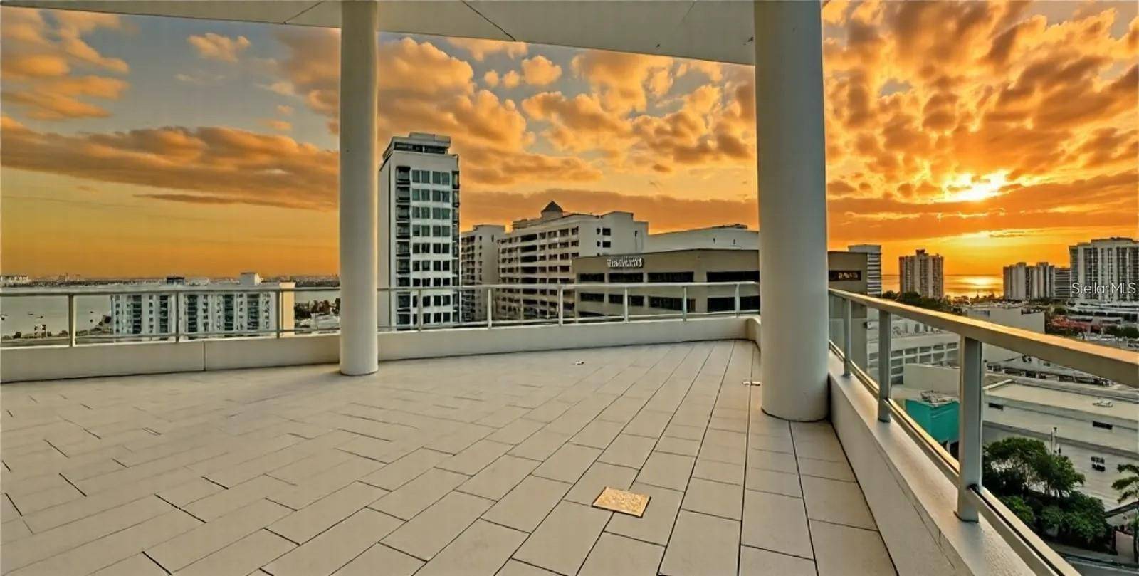 111 S PINEAPPLE AVE #1210, Sarasota, FL 34236