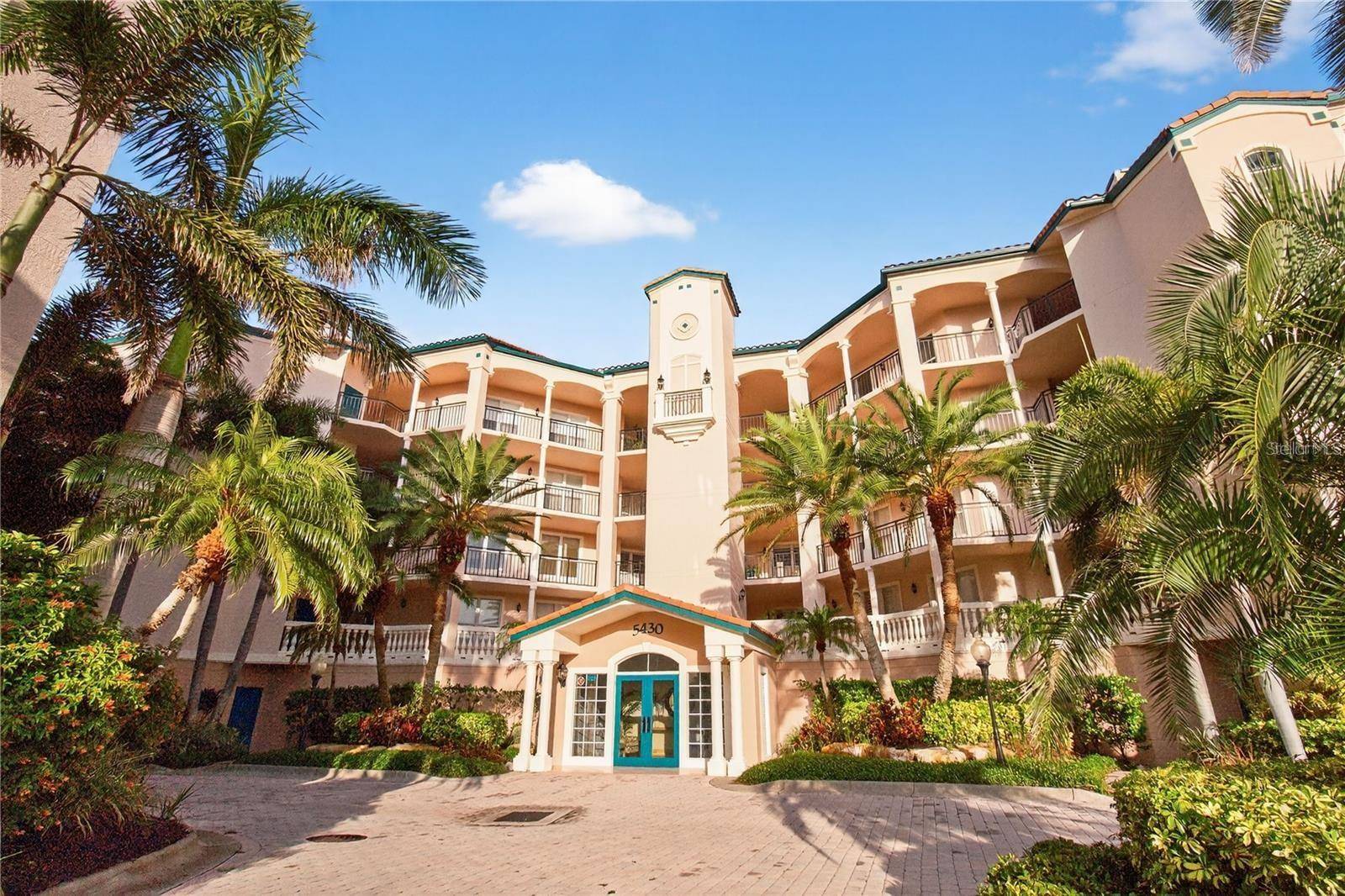 5430 EAGLES POINT CIR #202, Sarasota, FL 34231