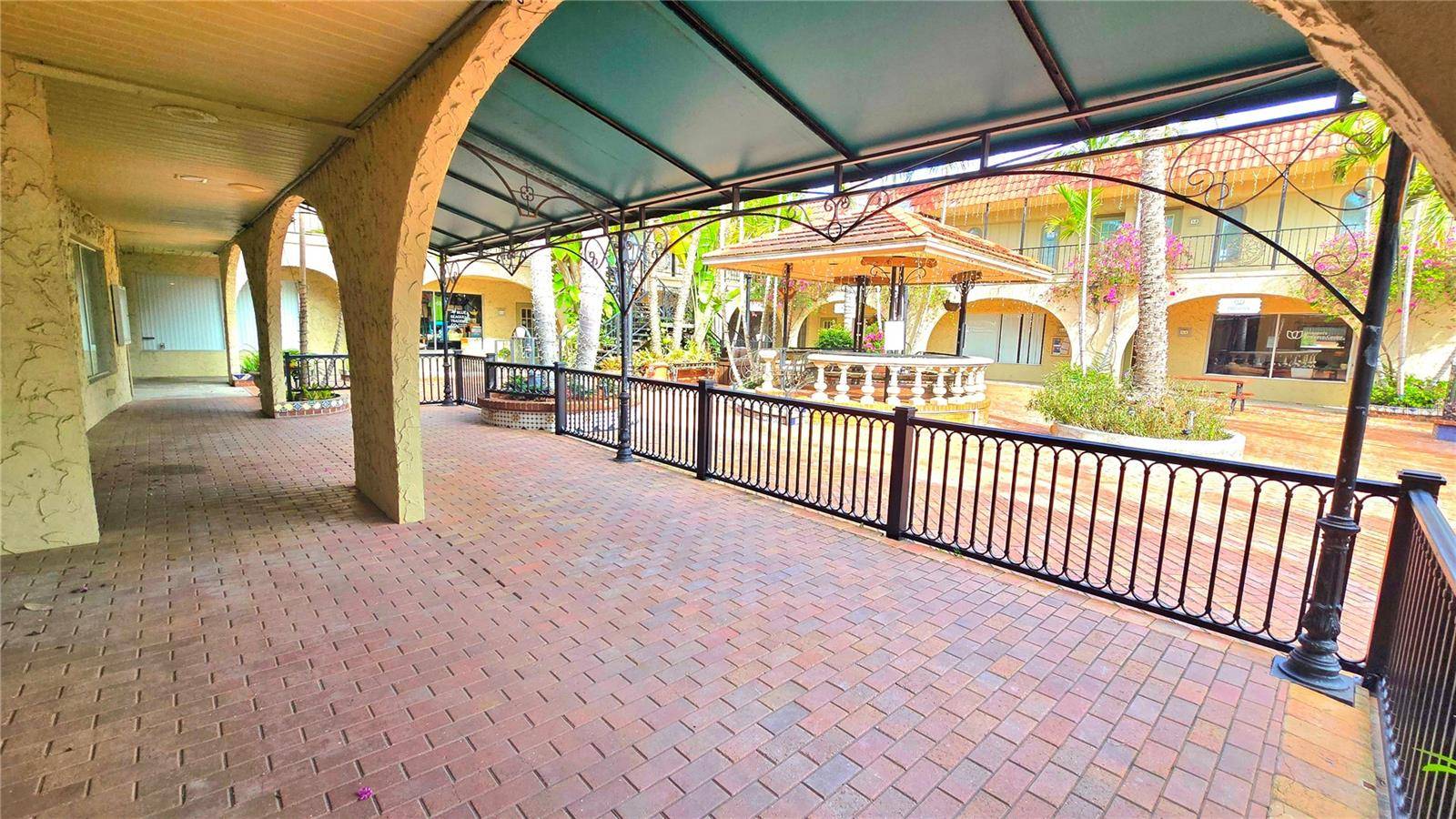 530 US-41-BYP #20-21A, Venice, FL 34285