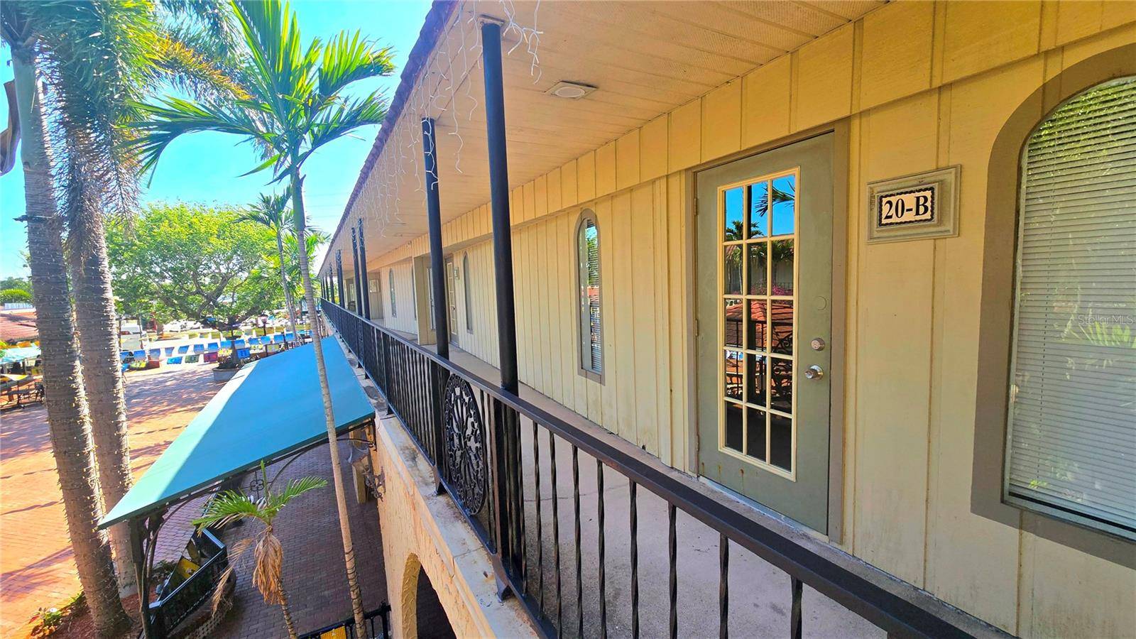 530 US-41-BYP #20-21B, Venice, FL 34285