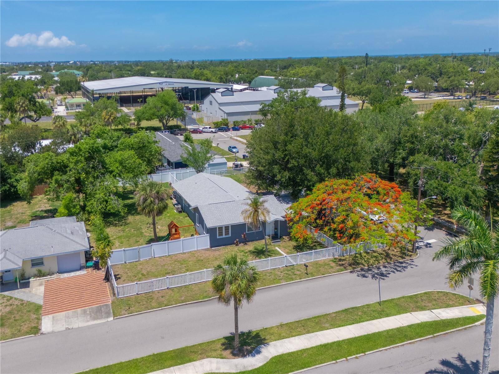 1423 12TH AVE W, Palmetto, FL 34221