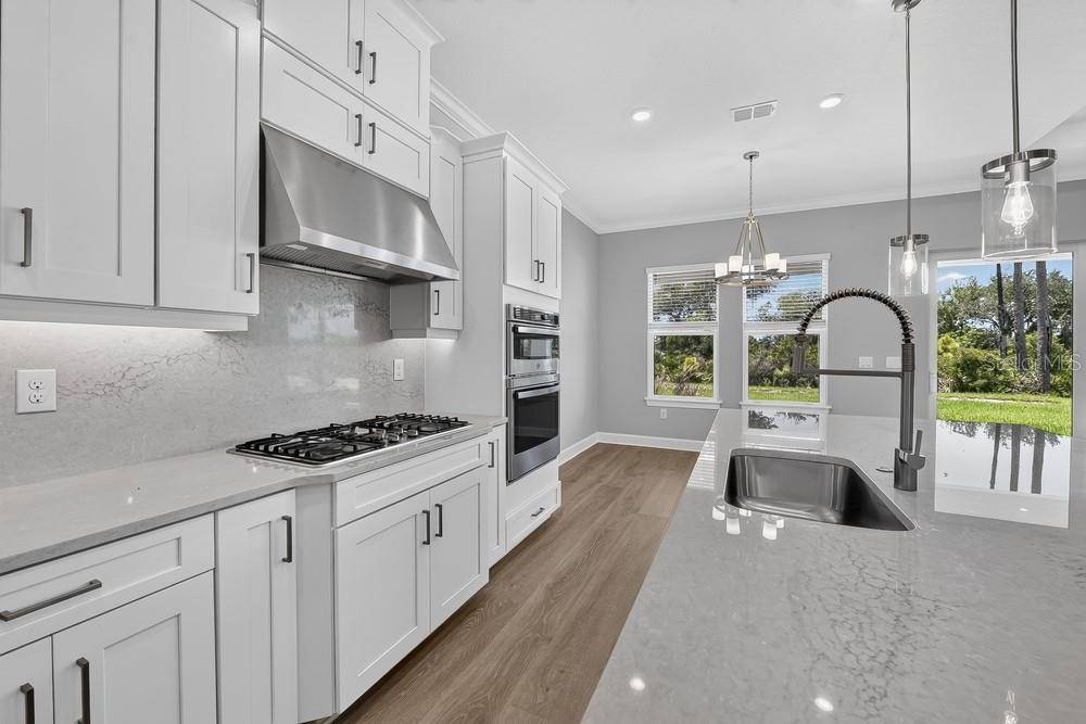 10577 ECLIPSE ST, Sarasota, FL 34241