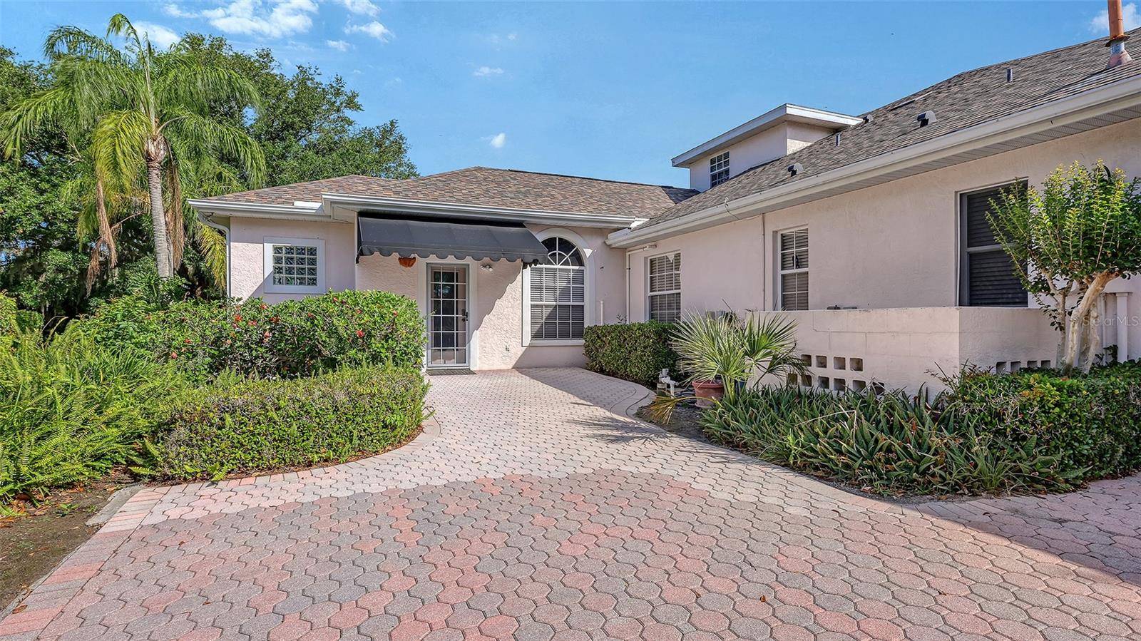 7025 N SERENOA DR, Sarasota, FL 34241