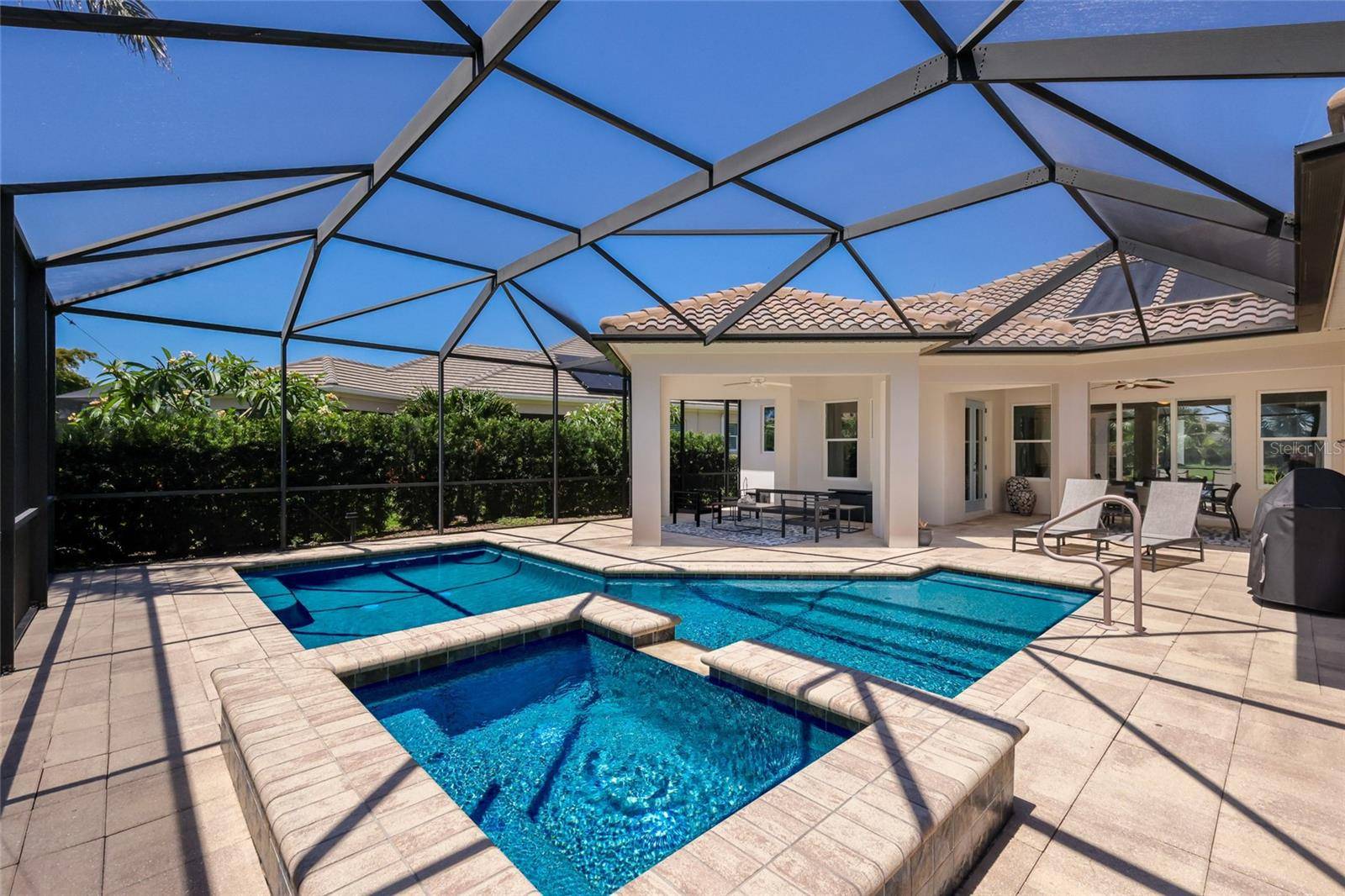 4821 ROYAL DORNOCH CIR, Bradenton, FL 34211