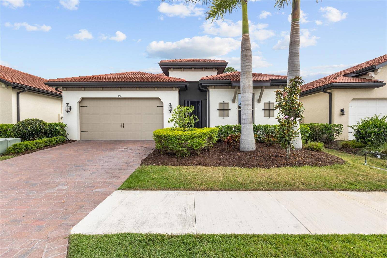 352 TOSCAVILLA BLVD, Nokomis, FL 34275