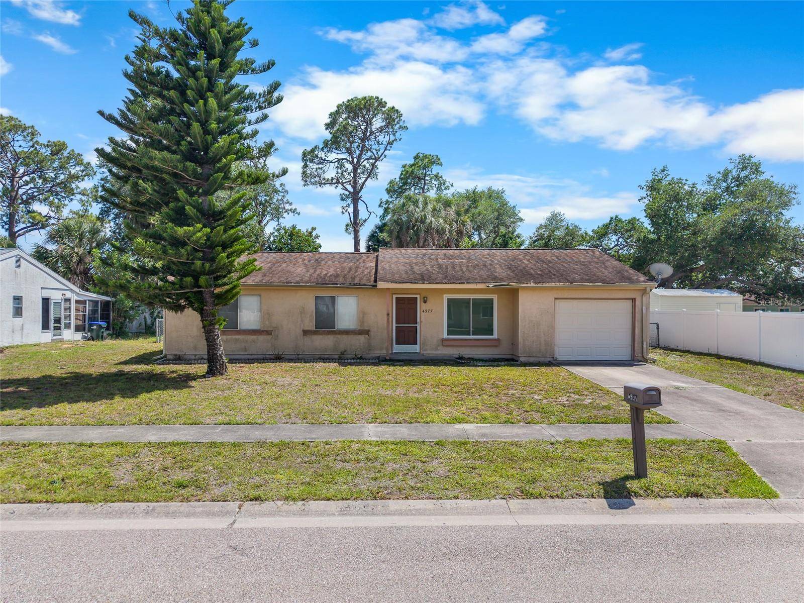 4577 MARALDO AVE, North Port, FL 34287