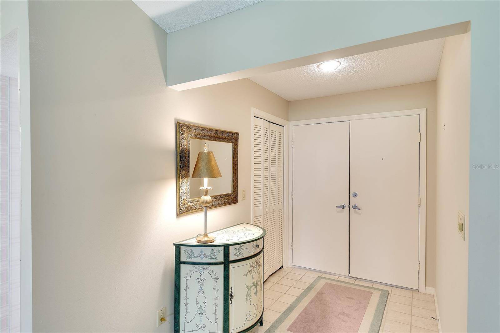 3825 WILSHIRE CIR #1, Sarasota, FL 34238