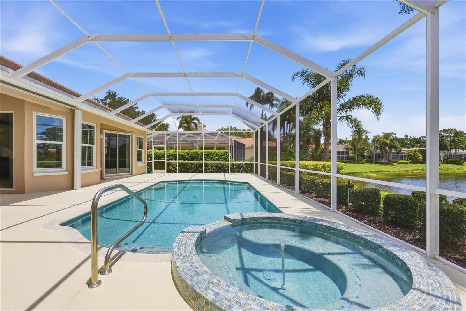 8160 COLLINGWOOD CT, University Park, FL 34201