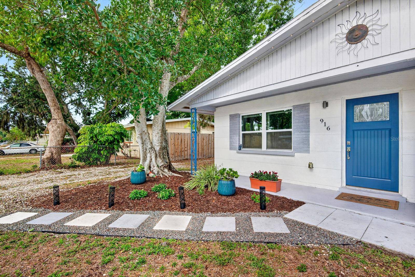 916 PATTISON AVE, Sarasota, FL 34237