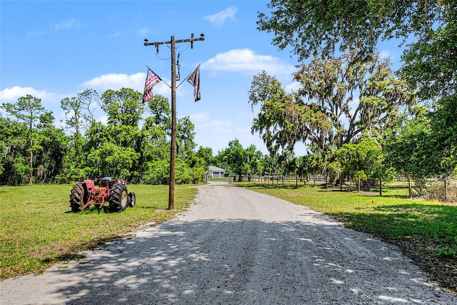 15750 WILSON RD, Sarasota, FL 34240
