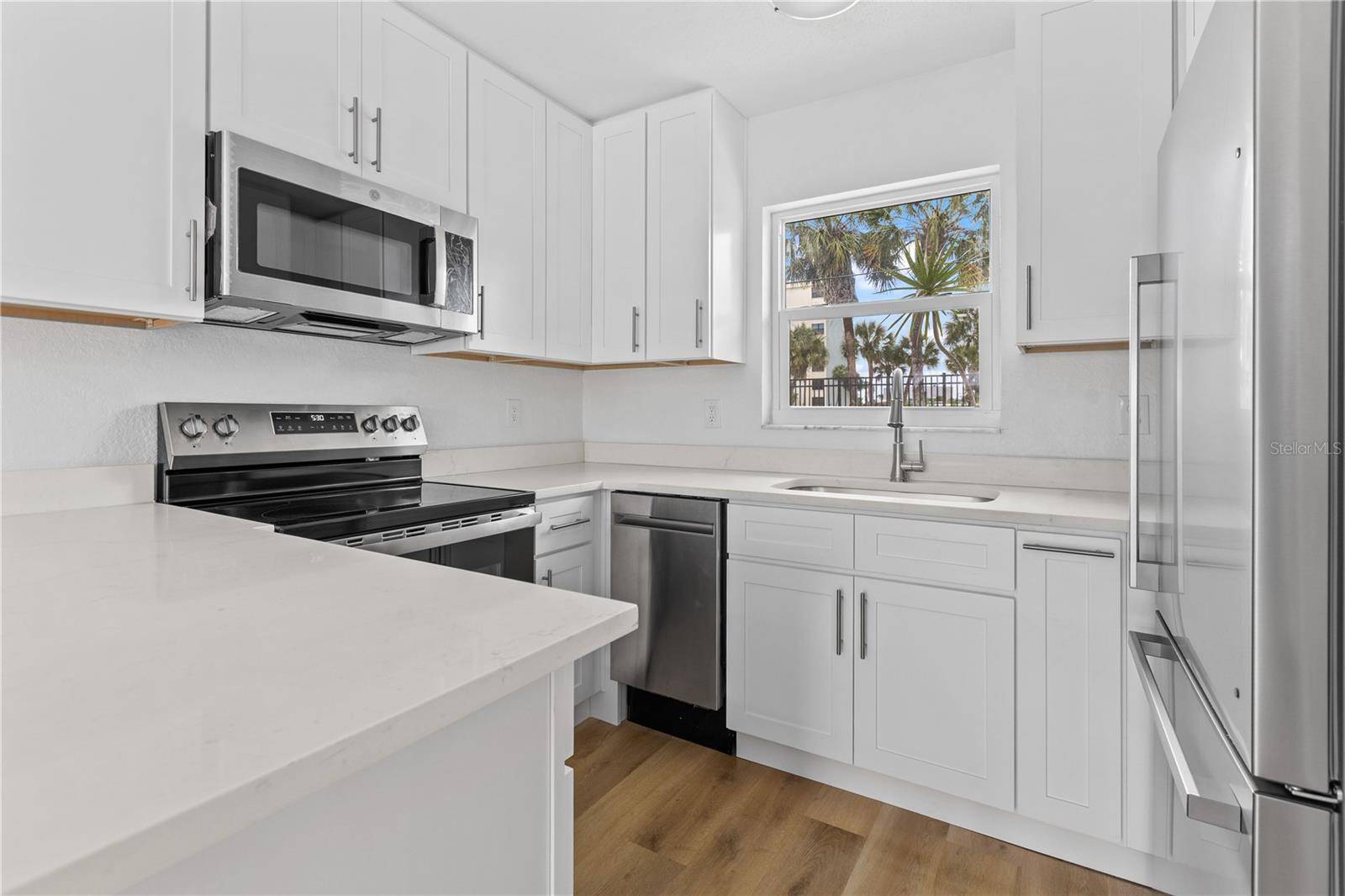 5830 MIDNIGHT PASS RD #29, Sarasota, FL 34242