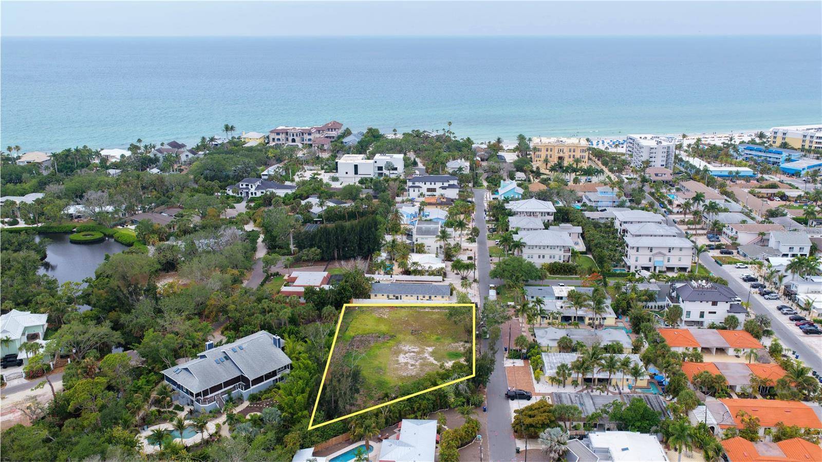 1122 CRESCENT ST, Sarasota, FL 34242