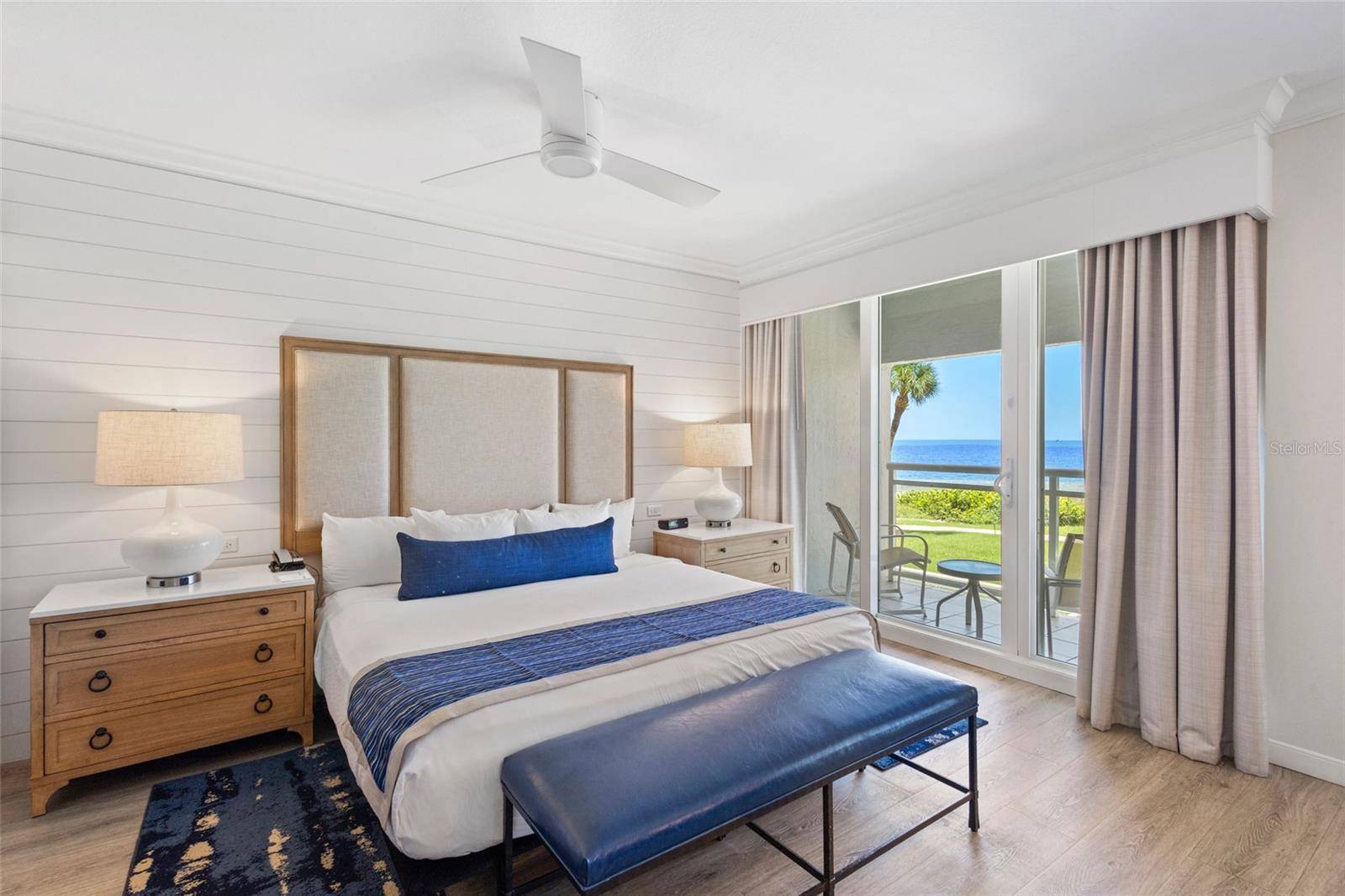240 SANDS POINT RD #4104, Longboat Key, FL 34228