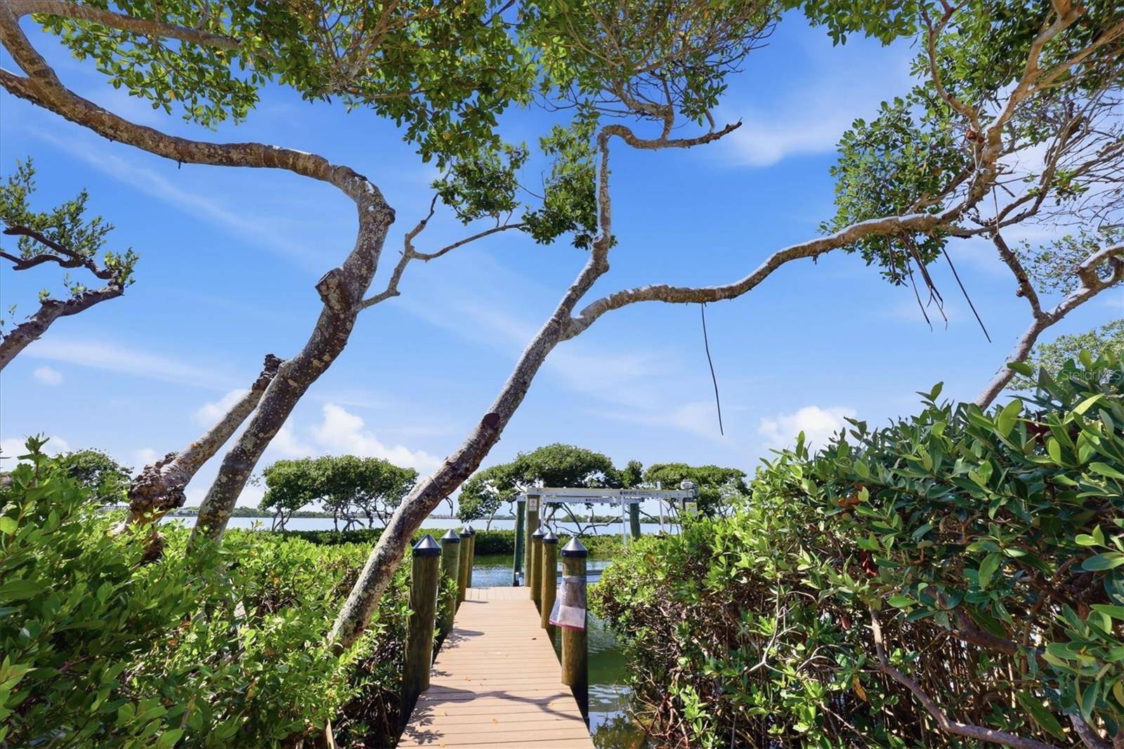 3606 FAIR OAKS PL, Longboat Key, FL 34228