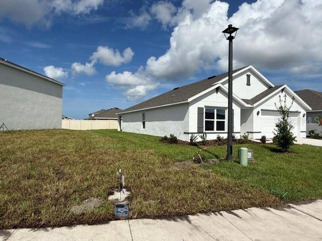 5731 SILVER MOONLIGHT DR, Palmetto, FL 34221