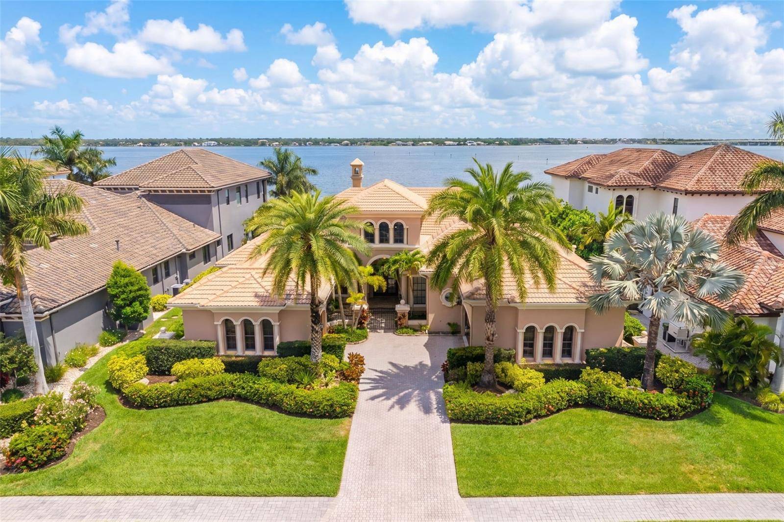 4015 HAWK ISLAND DR, Bradenton, FL 34208