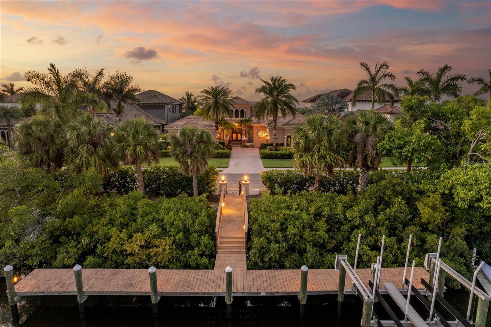 4015 HAWK ISLAND DR, Bradenton, FL 34208