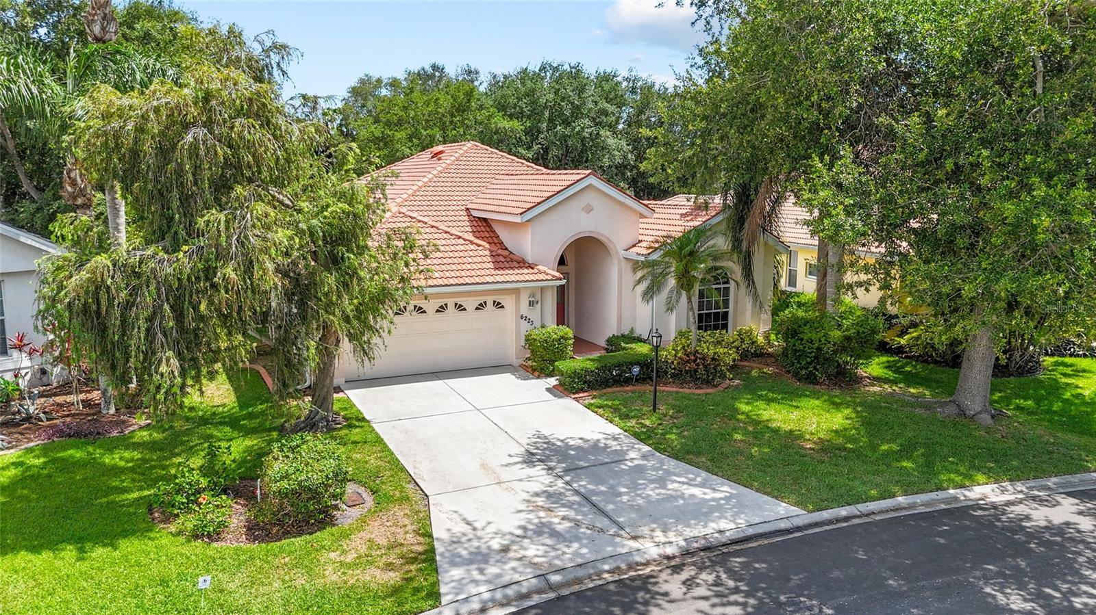 6223 DONNINGTON CT, Sarasota, FL 34238