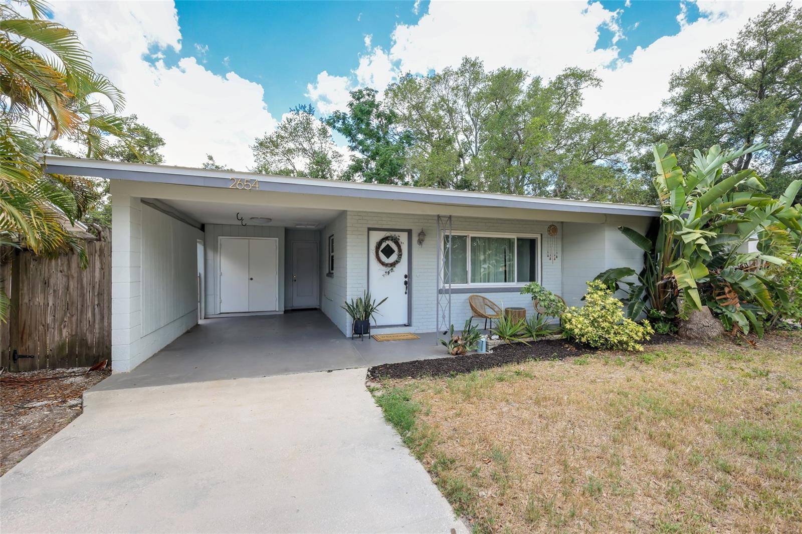 2654 GRAND CAYMAN ST, Sarasota, FL 34231