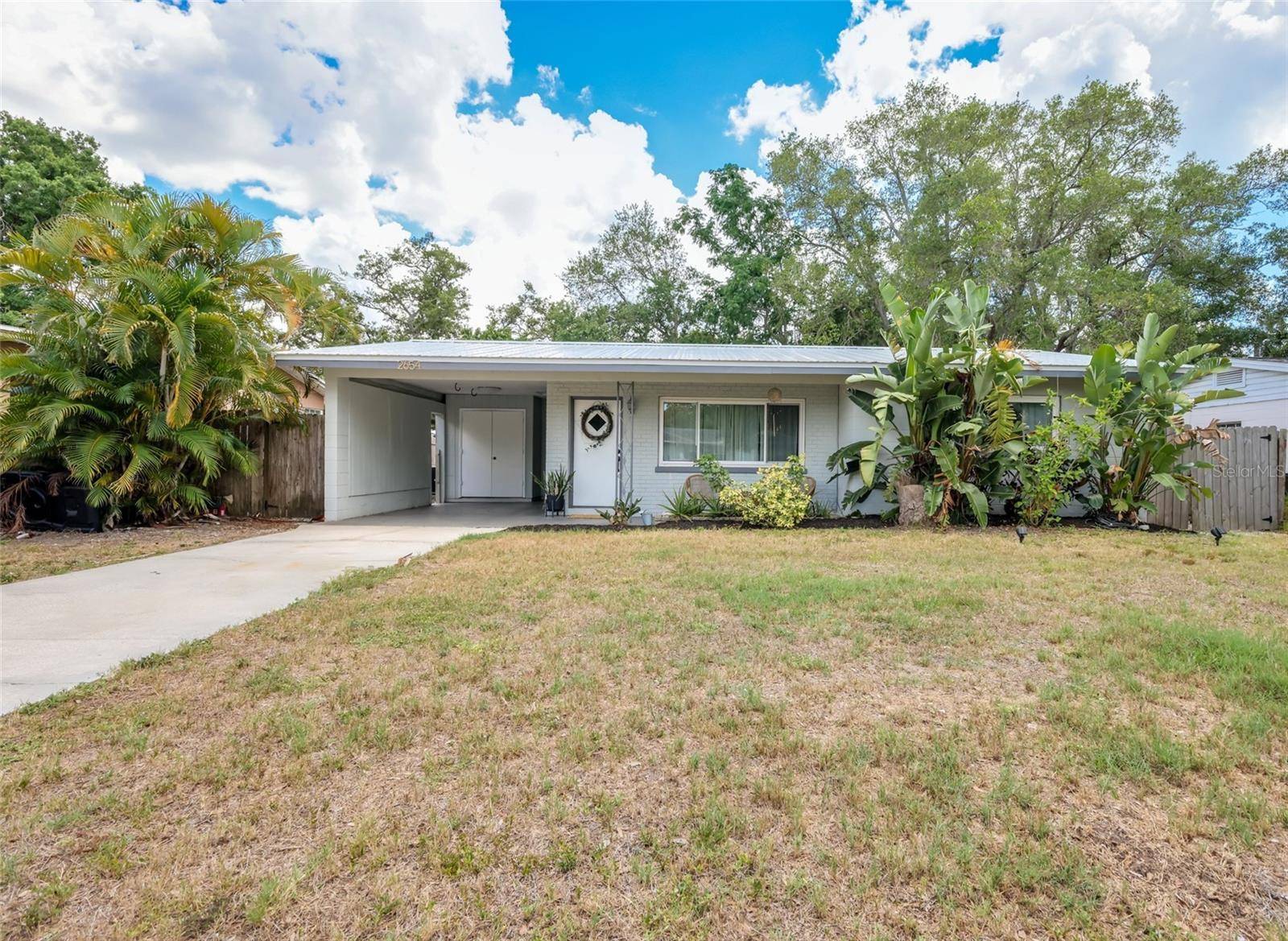 2654 GRAND CAYMAN ST, Sarasota, FL 34231