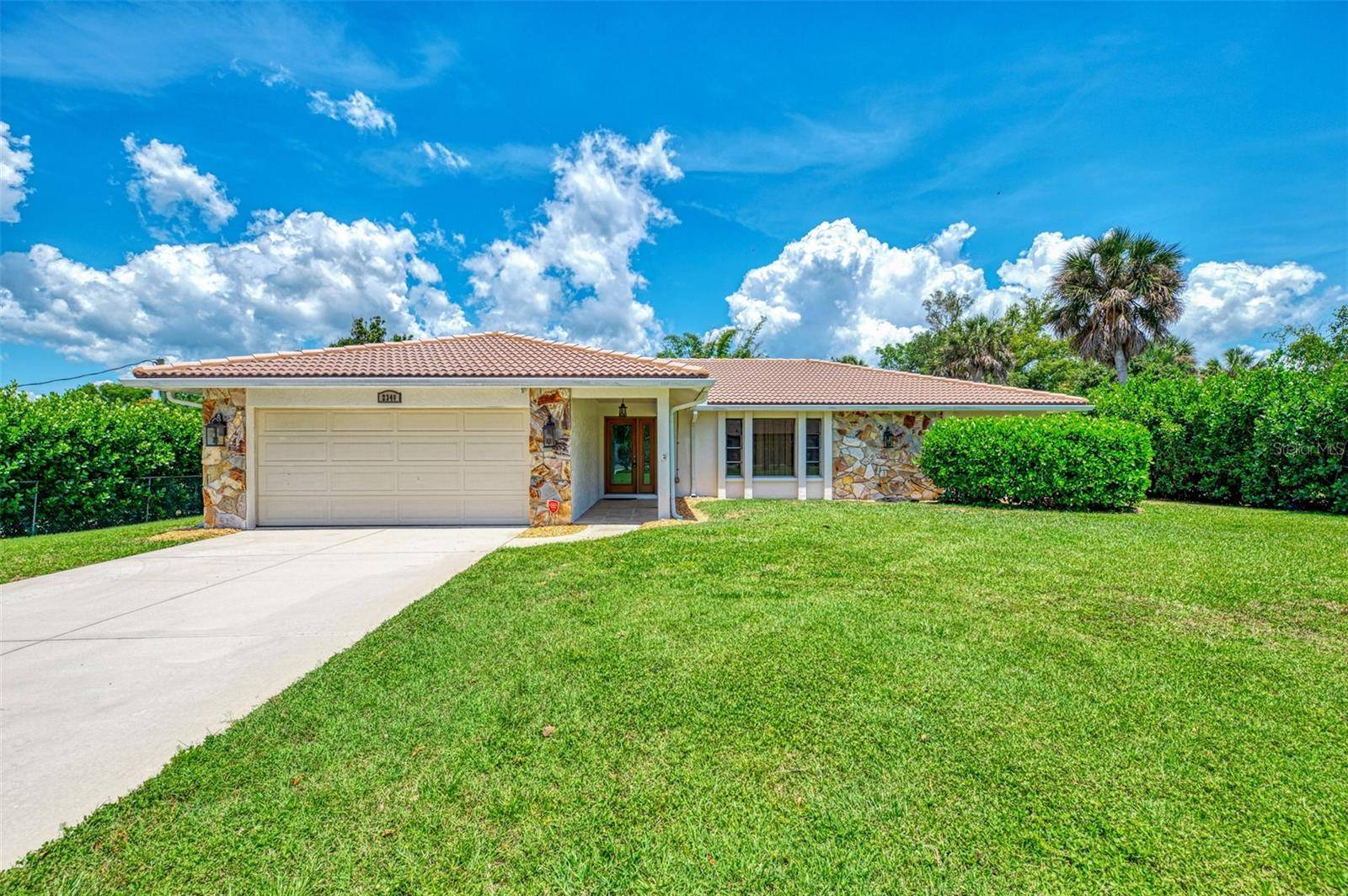 2340 PALMETTO ST, Nokomis, FL 34275