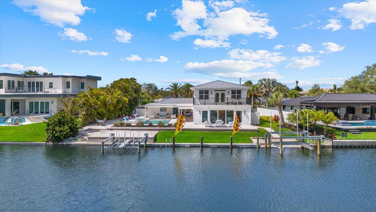813 IDLEWILD WAY, Sarasota, FL 34242