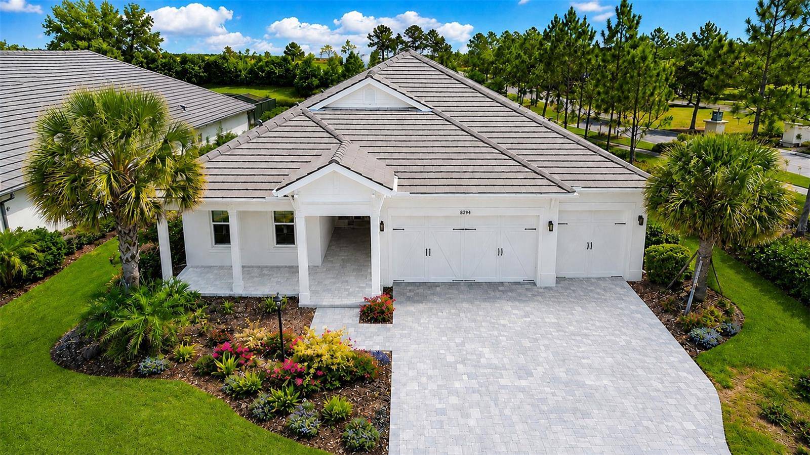 8294 GRANDE SHORES DR, Sarasota, FL 34240