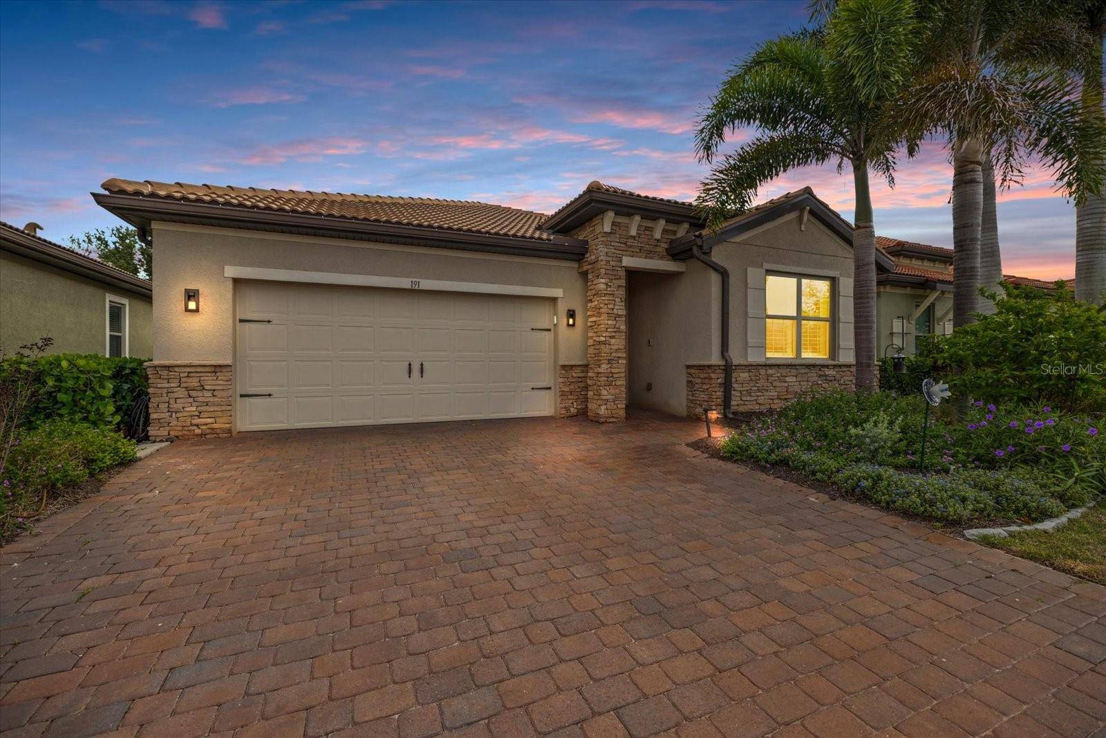 191 MARAVIYA BLVD, North Venice, FL 34275