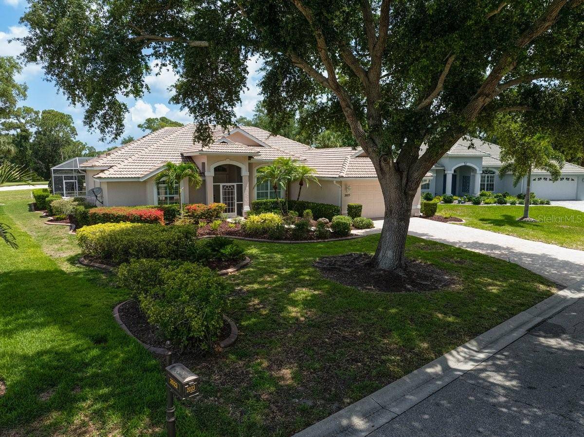 2025 WHITE FEATHER LN, Nokomis, FL 34275