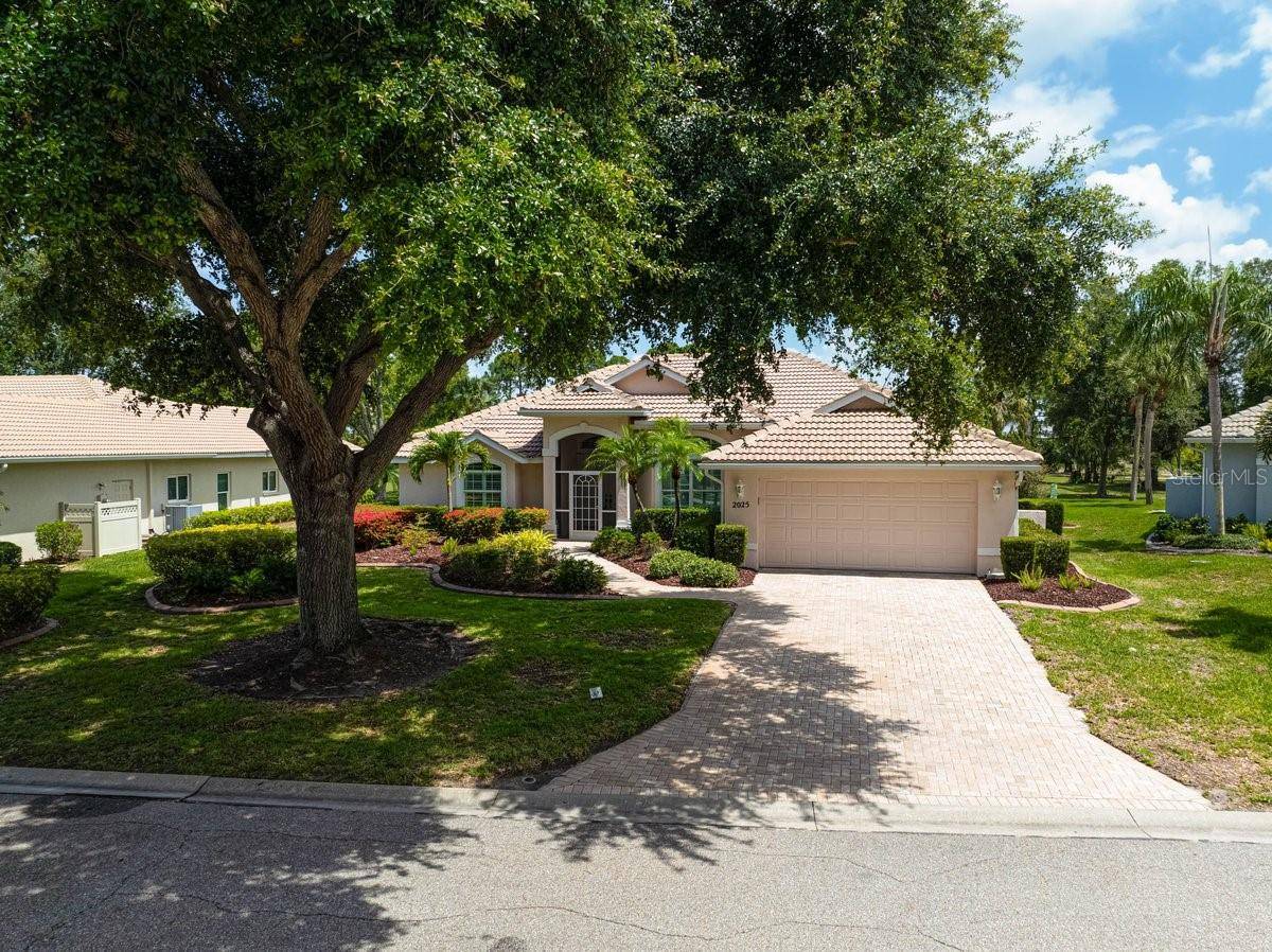 2025 WHITE FEATHER LN, Nokomis, FL 34275
