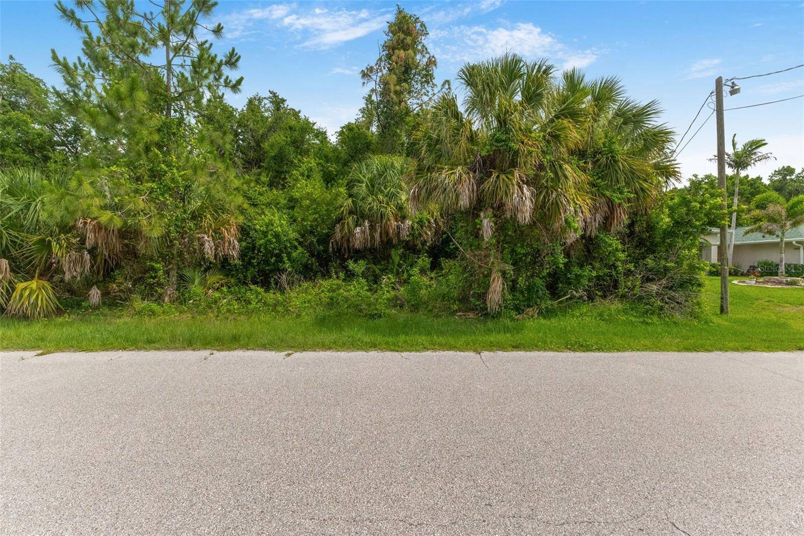 VAN LEER AVE, North Port, FL 34288