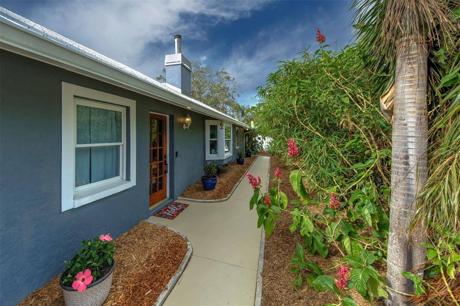 2690 TEMPLE ST, Sarasota, FL 34239
