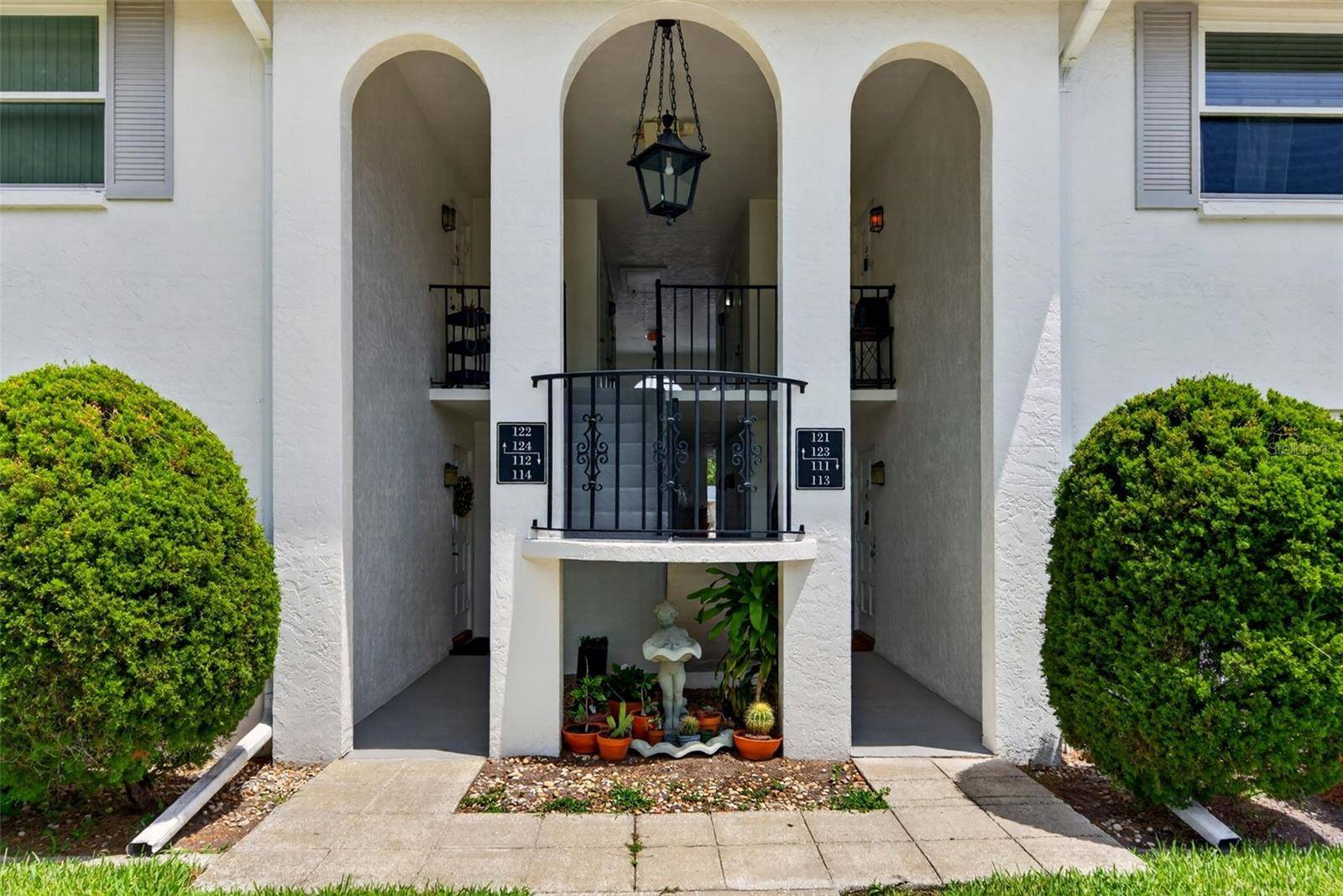 5800 HOLLYWOOD BLVD #112, Sarasota, FL 34231