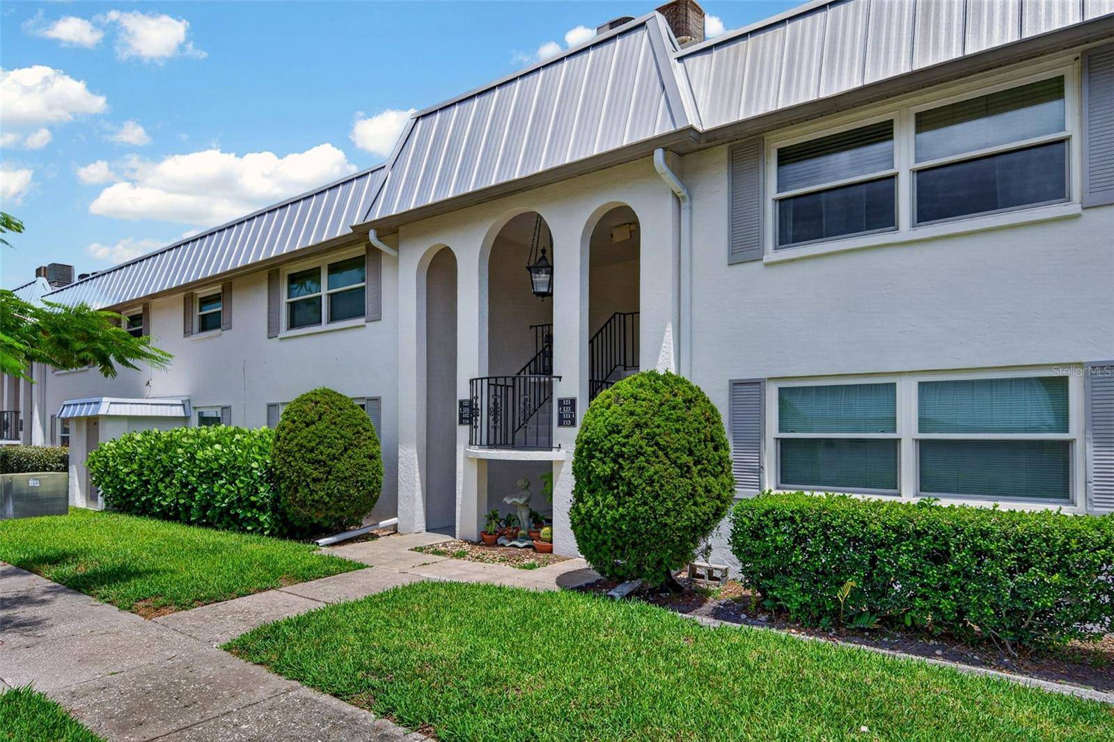 5800 HOLLYWOOD BLVD #112, Sarasota, FL 34231