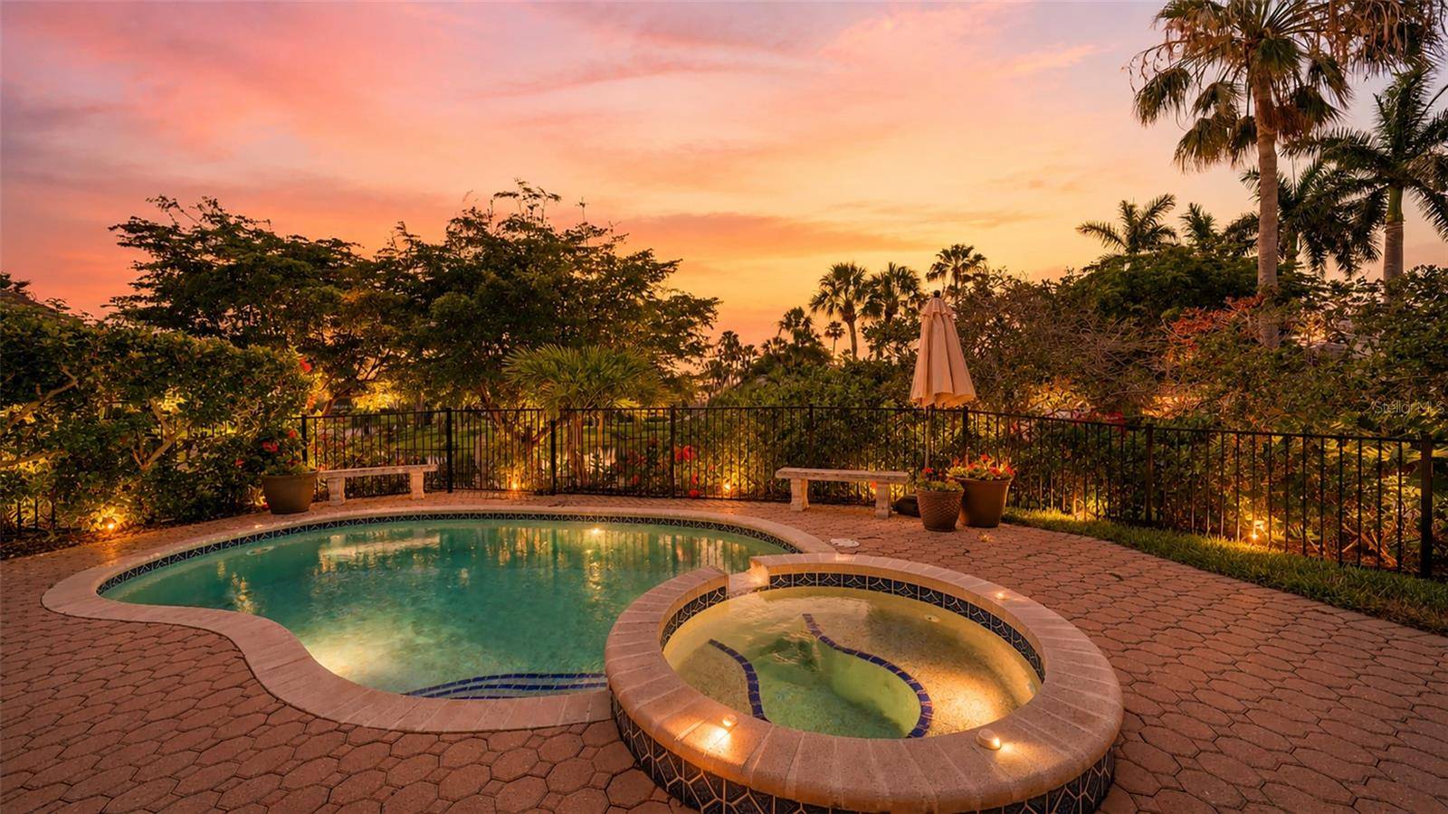 3563 FAIR OAKS LN, Longboat Key, FL 34228