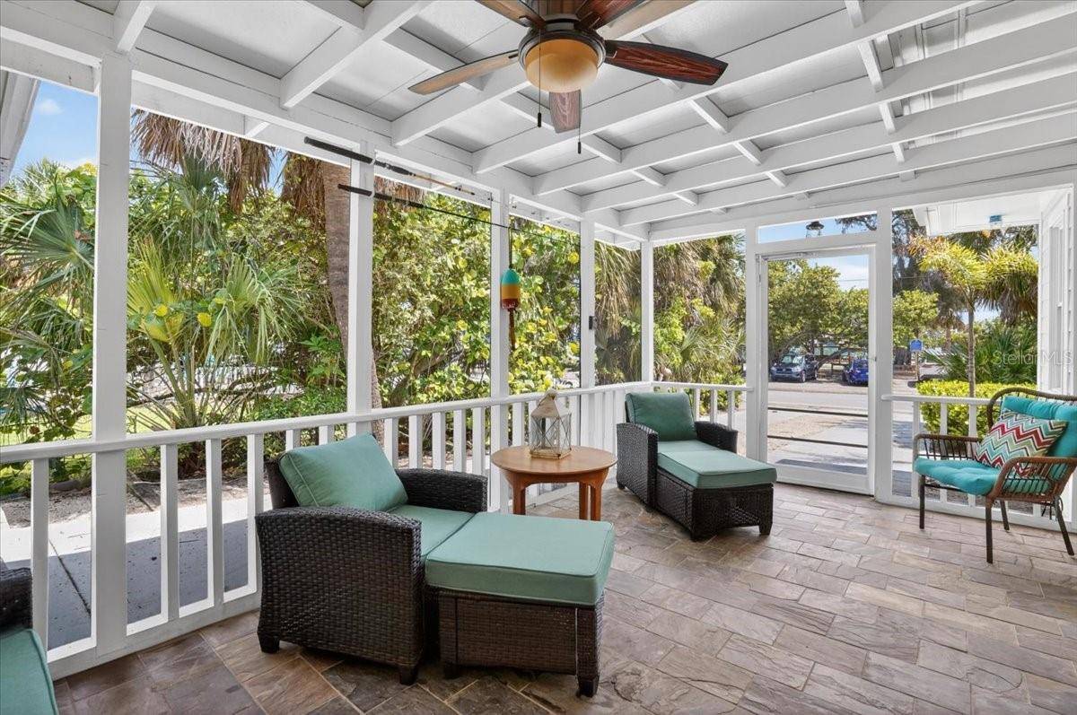 317 N BAY BLVD, Anna Maria, FL 34216