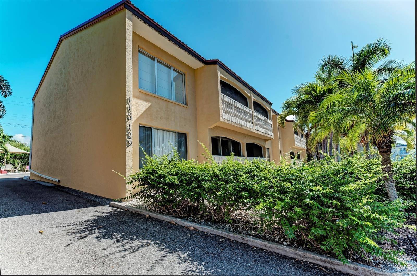 129 TYLER DR #101, Sarasota, FL 34236